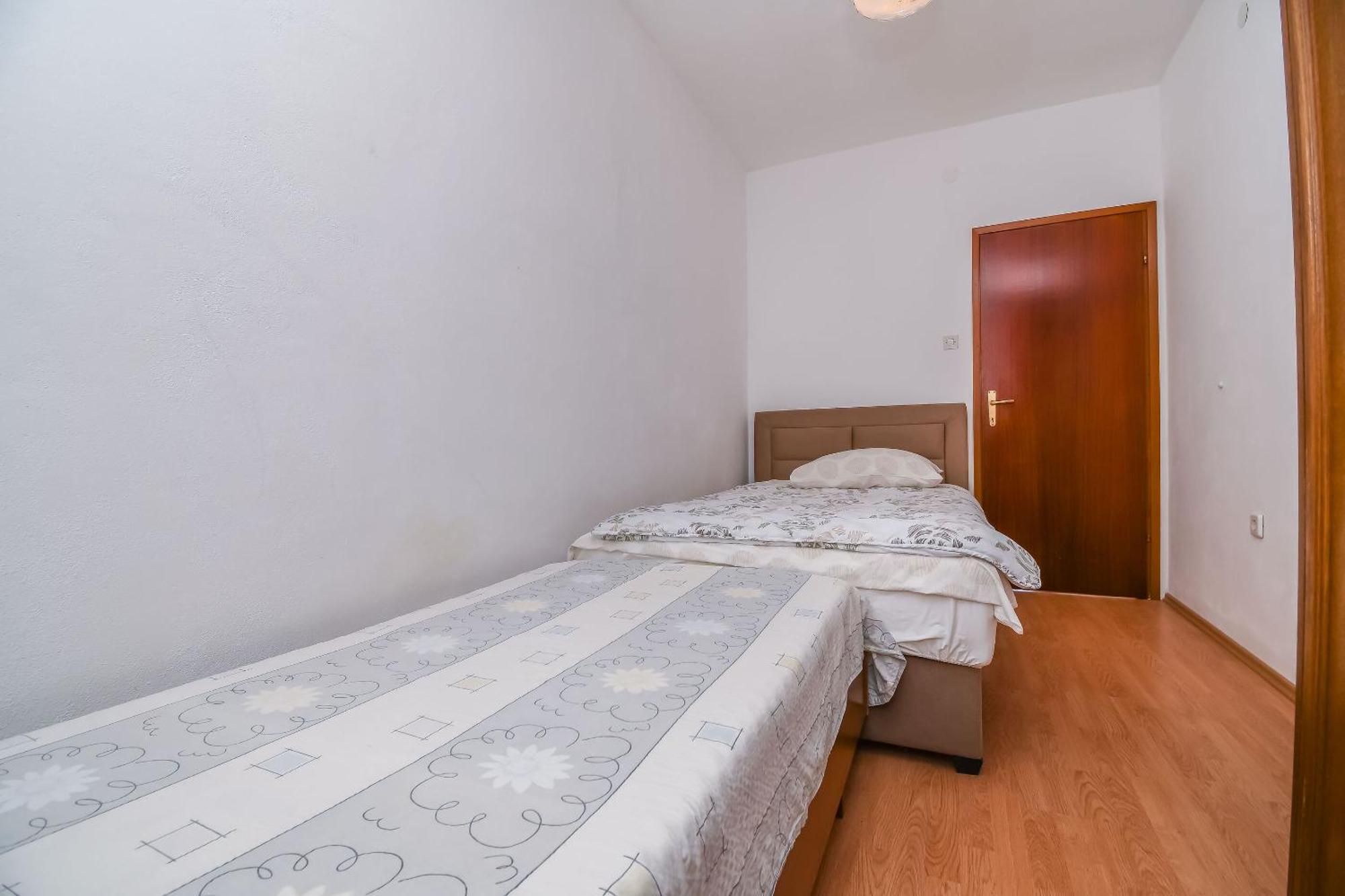 Apartments Vinka Трогір Екстер'єр фото