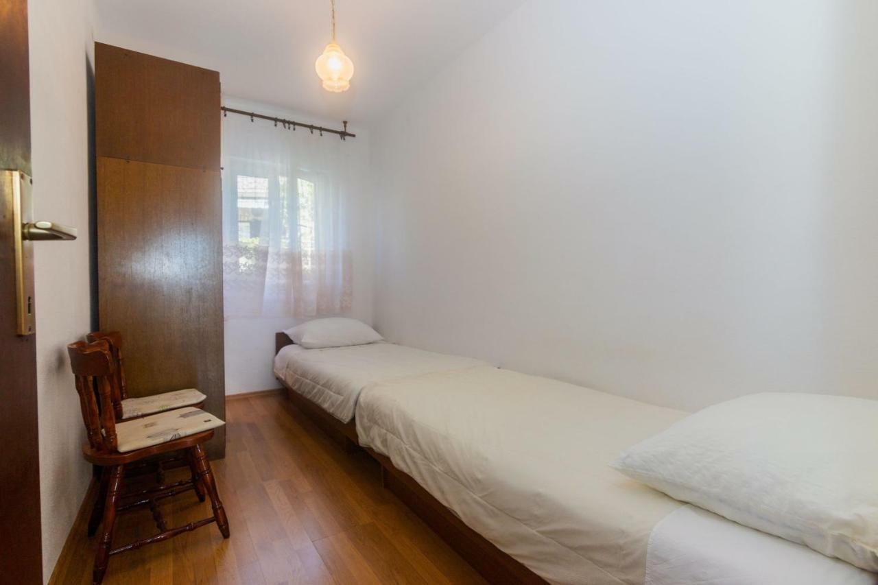 Apartments Vinka Трогір Екстер'єр фото
